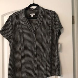 Croft and barrow black and white button down great blouse for work or casual .